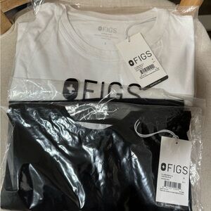 FIGS, black and white under scrubs , size small, new